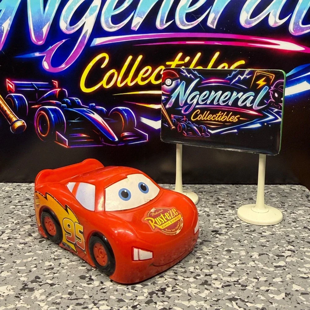 Disney Pixar Lightning McQueen 95 Red Toy Car 2008 Readers Digest SV0715